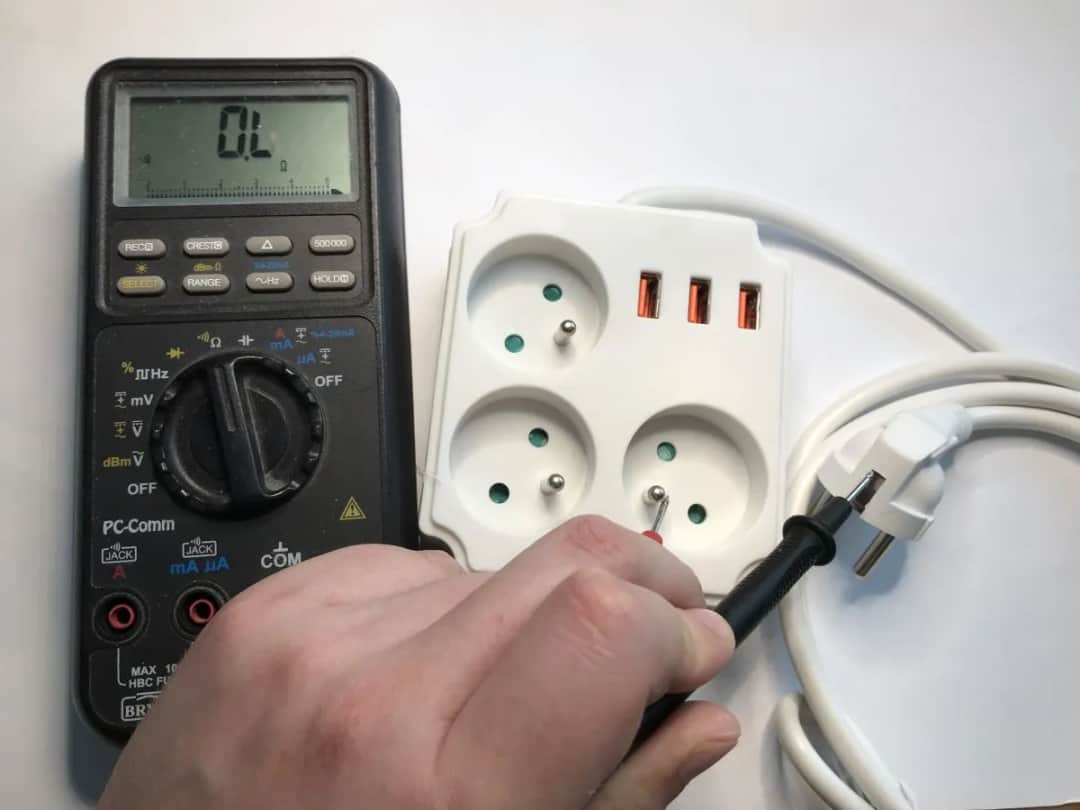 Jaki przedłużacz do spawarki? Wybierz bezpiecznie i uniknij awarii!